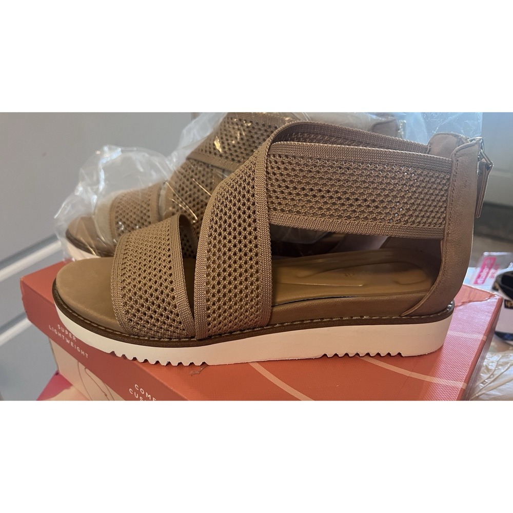 easy spirit sandals